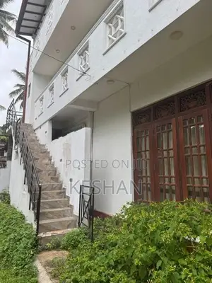 Modern 3 Storey House for Rent - Kalutara