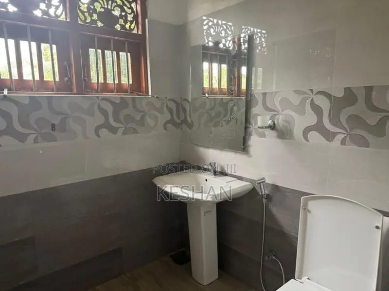 Modern 3 Storey House for Rent - Kalutara