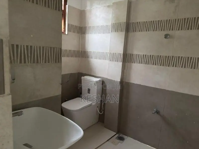Modern 3 Storey House for Rent - Kalutara