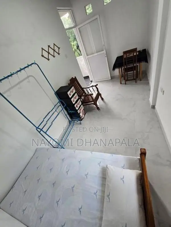 Rooms for Rent Male - Pilimathalawa
