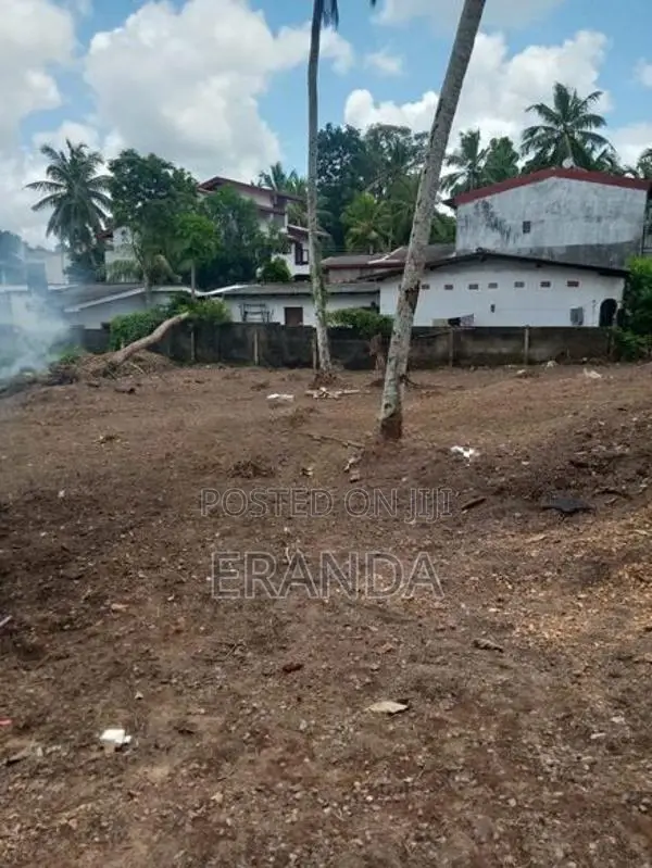 Residential Land for Sale in Malabe Pothuarawa Road
