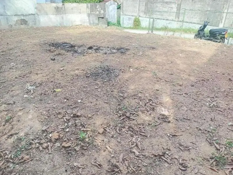 HCS073 - Valuable Land for Sale in Dehiwala
