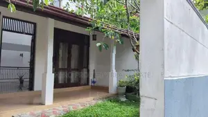 HJS111 - Modern Luxury House for Sale in Kiribathgoda