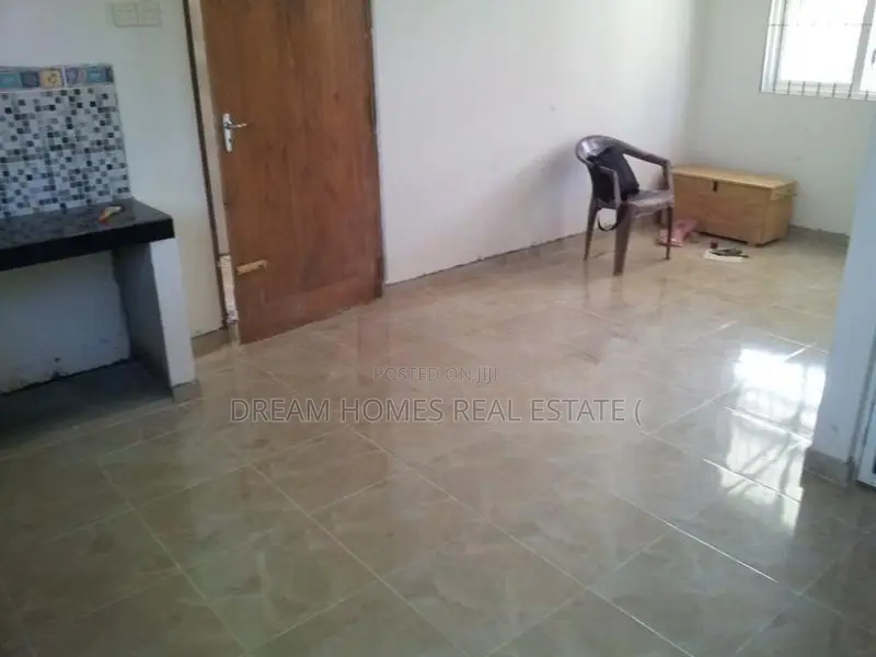 Small House for Sale in Panagoda