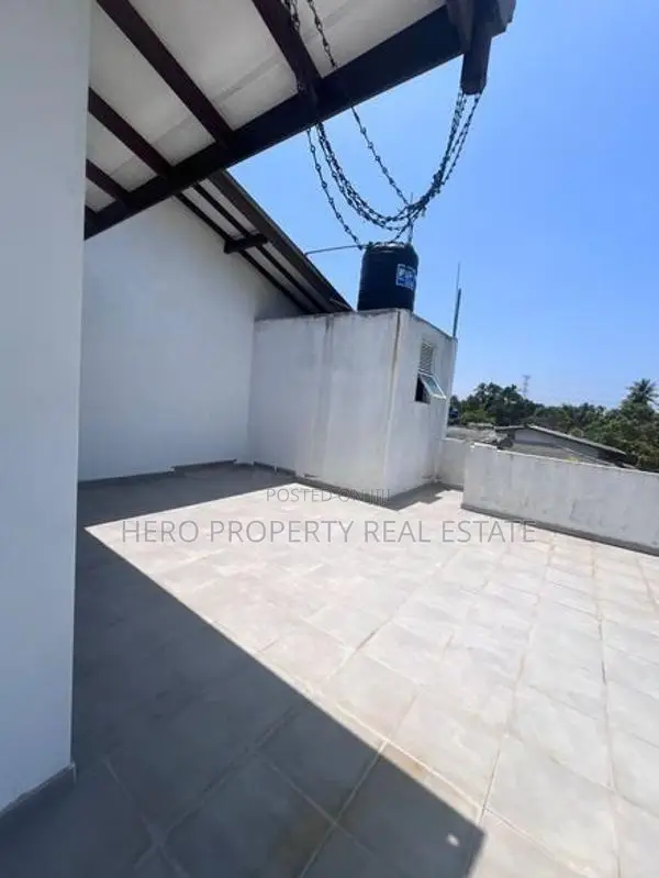 HJR100 - Three Storey Elegant House for Rent in Kiribathgoda