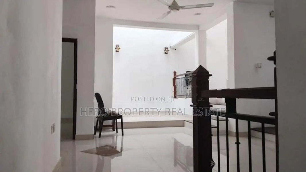 HJS111 - Modern Luxury House for Sale in Kiribathgoda