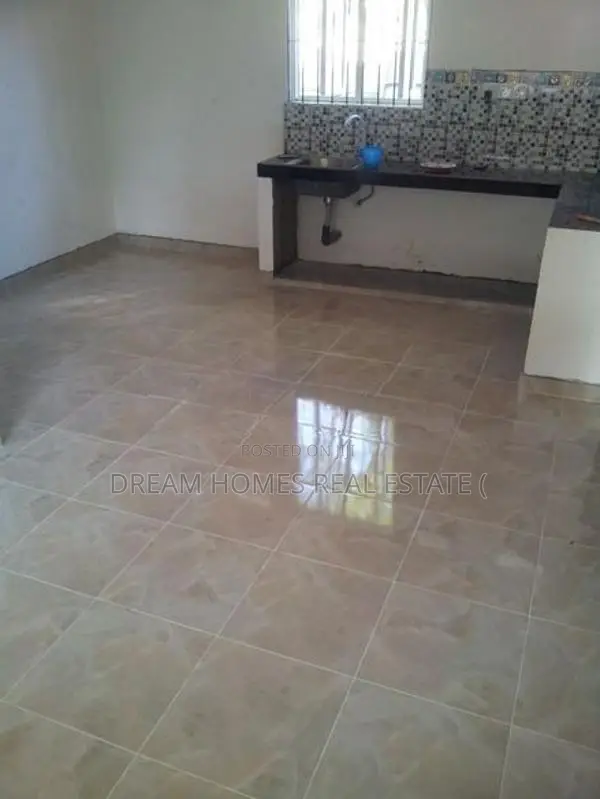 Small House for Sale in Panagoda