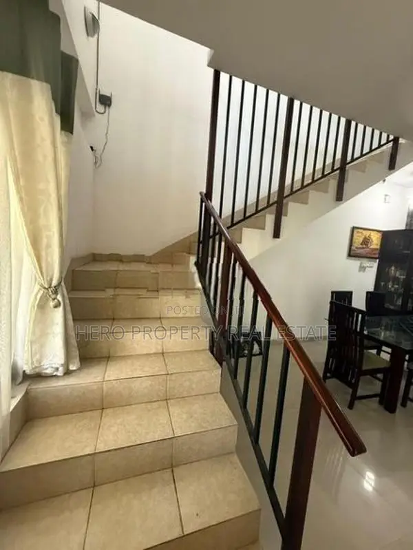 Two Storey House for Rent in Maharagama temple road