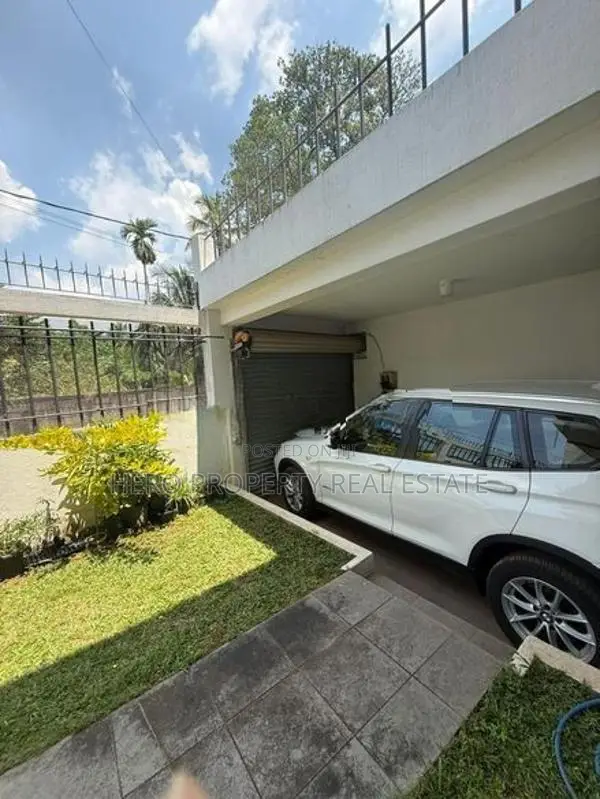 Two Storey House for Rent in Maharagama temple road