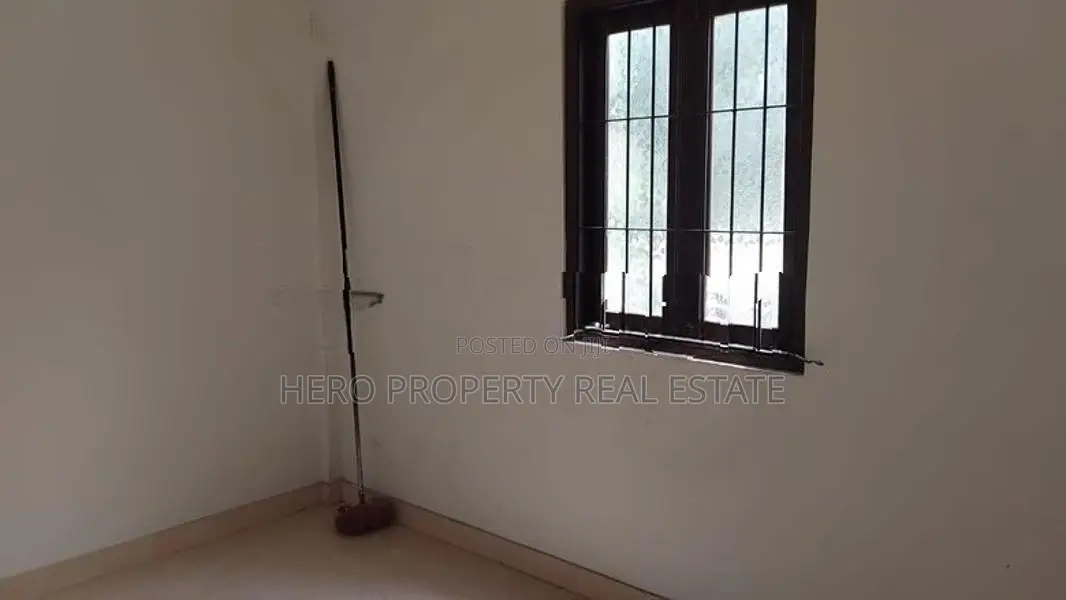 HJR128 - ✴️Modern House for Rent in Kadawatha