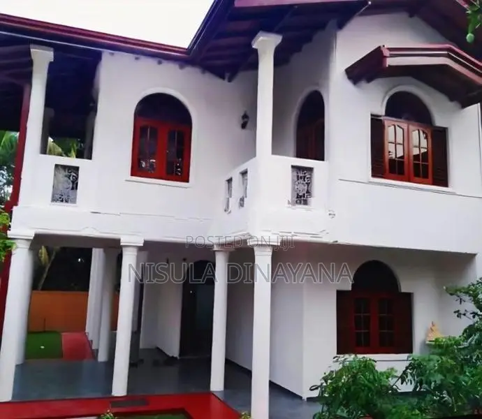 Semi Luxury House For Sale Kadawatha