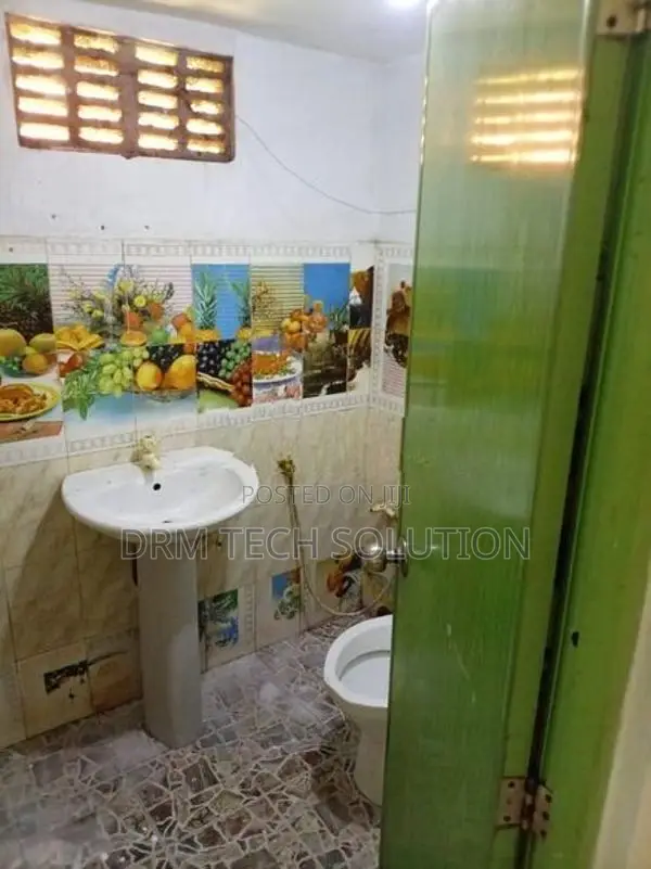 Room For Rent In Boralesgamuwa (Girks)