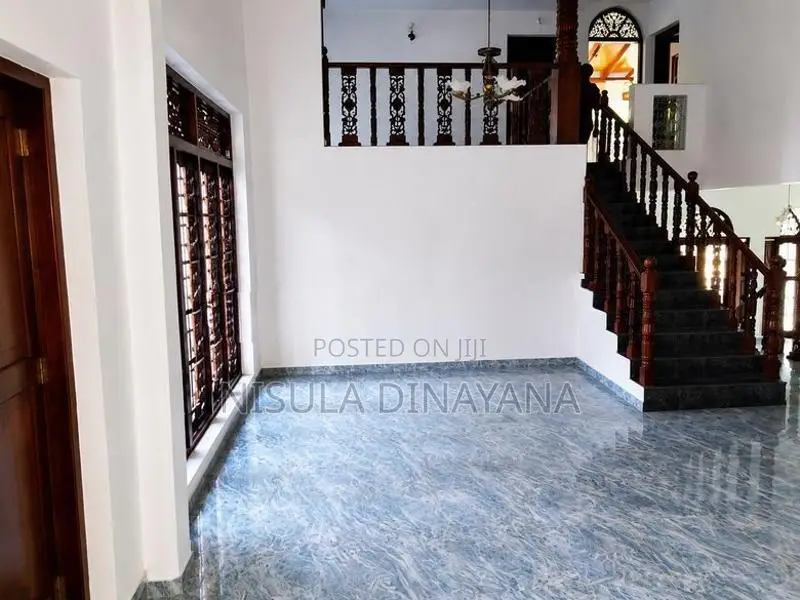 Semi Luxury House For Sale Kadawatha
