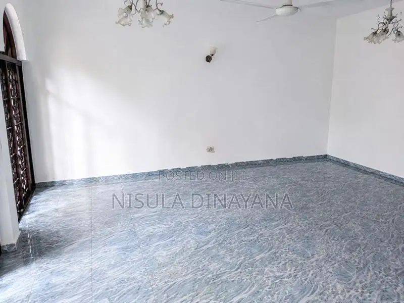 Semi Luxury House For Sale Kadawatha