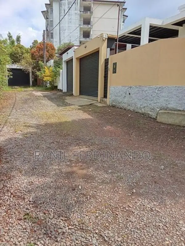 Land for Sale Thalawathugoda Hokandara