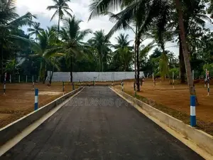 Land in Waboda Kumarasinghe Mawatha
