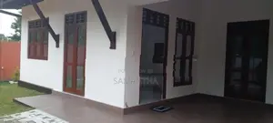 Athurugiriya - Godagama near highlevel road brand new house for sale .