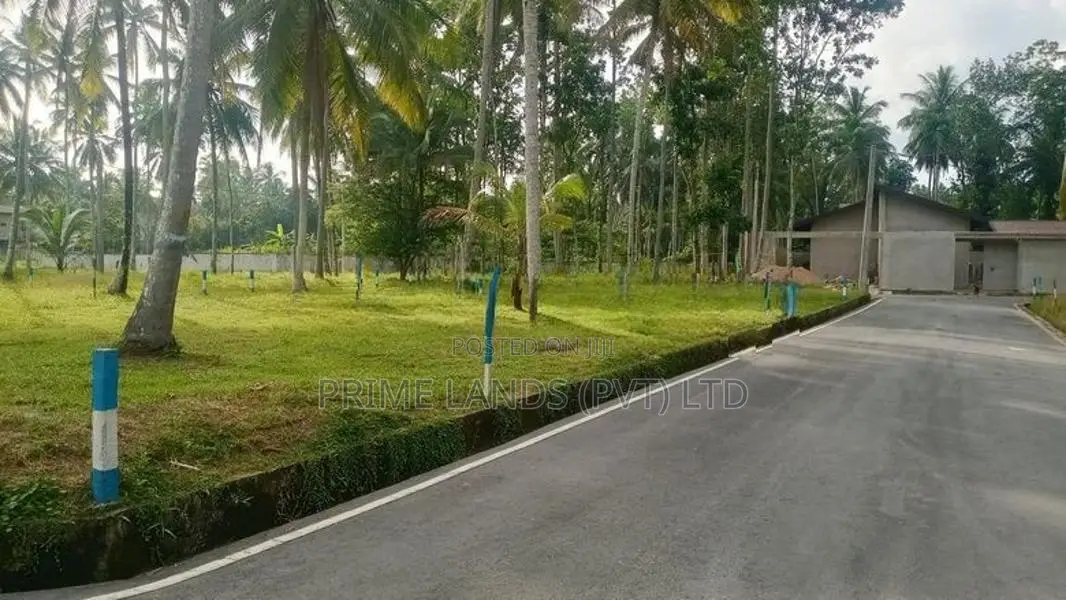 Land for Sale in Yakkala Town