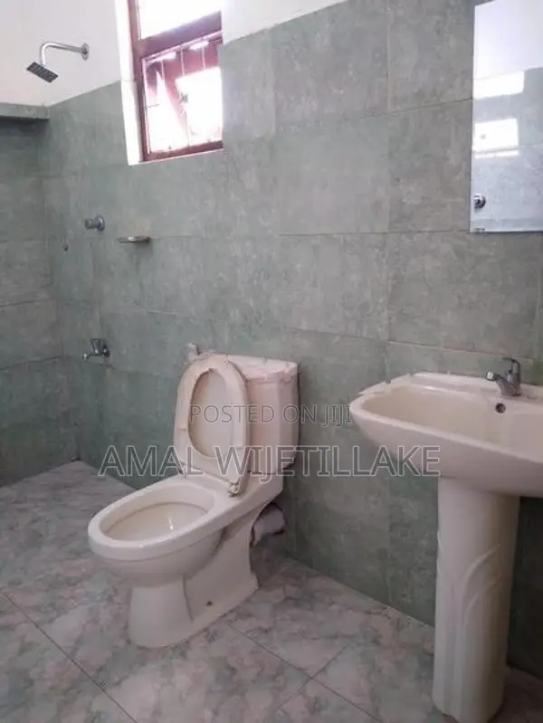 Room for Rent in Maharagama(Girls)