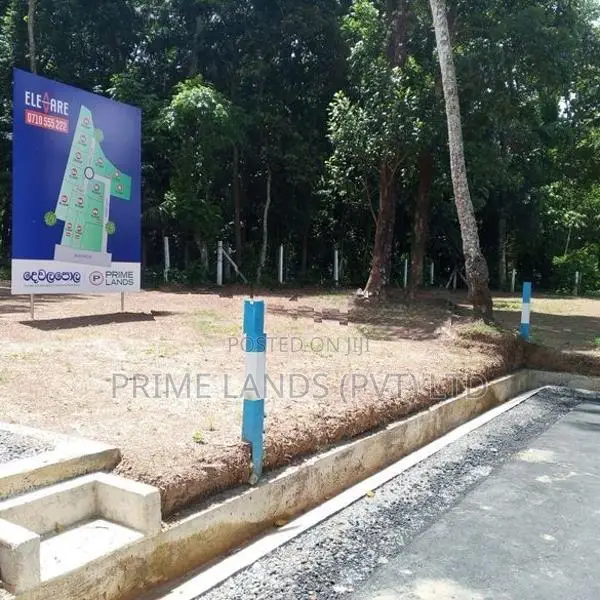 Land for Sale in Minuwangoda