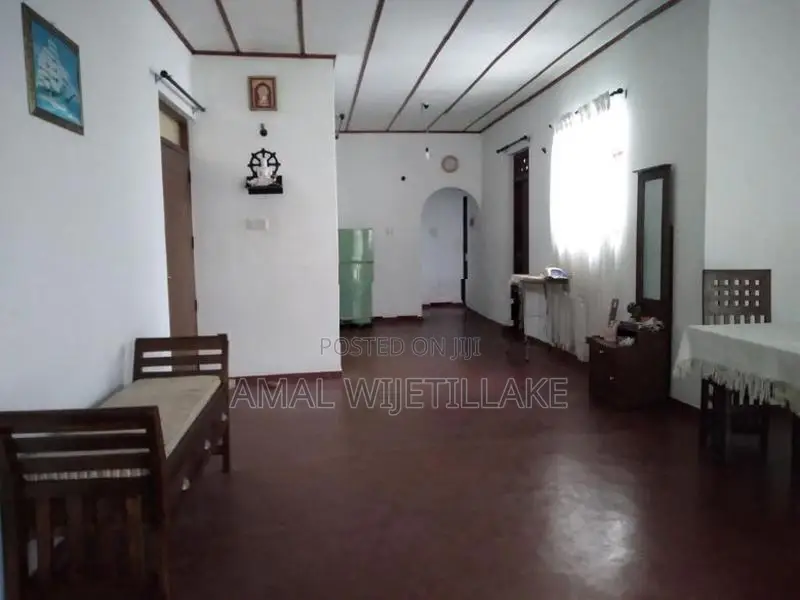 Room for Rent in Maharagama(Girls)