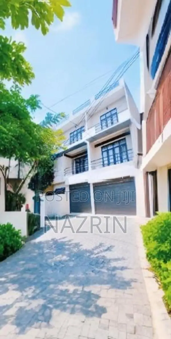 3unit House for Sale Dehiwala Super Location parking facilities