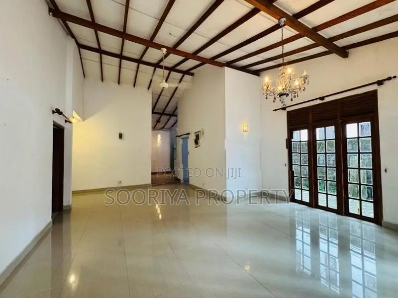 SUPER LUXURY TWO STORY HOUSE FOR SALE IN PILIYANDALA