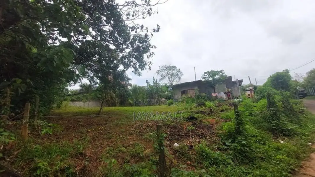 Land for Sale in Kahathuduwa Piliyandala