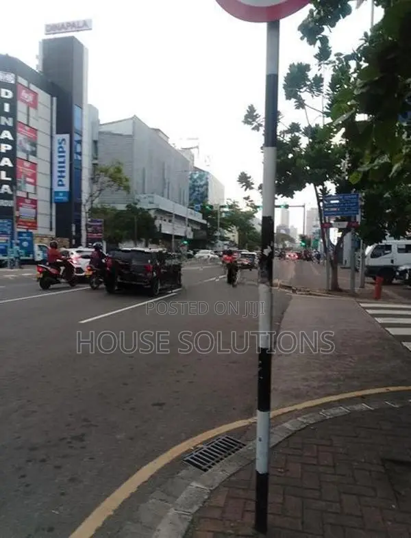 20 P Land for Sale Near to Galle Road Colombo 4