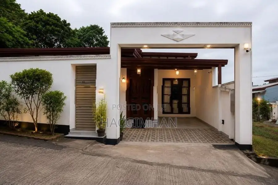 3 Bedroom House for Sale in Kesbewa