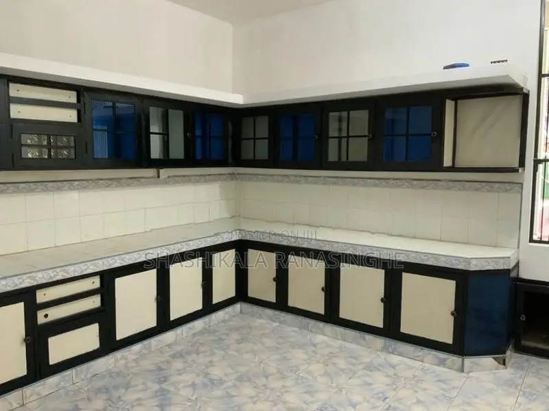 2 Bedroom Fully Tiled House for Rent Near Karapitiya