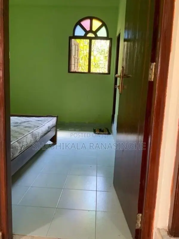 2 Bedroom Fully Tiled House for Rent Near Karapitiya