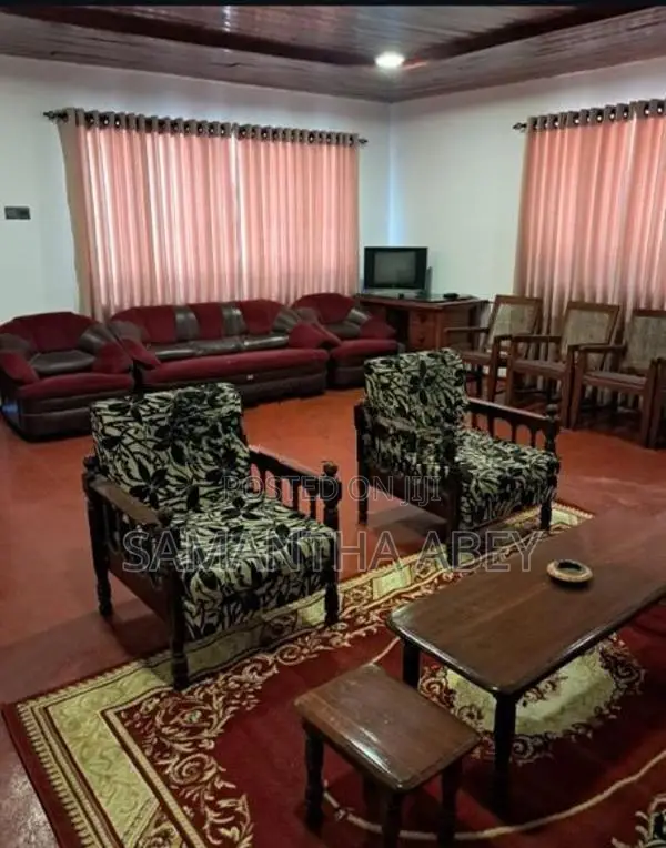 4 Rooms Full Holiday Bungalow for Rent in Nuwara Eliya