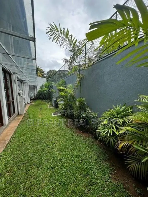 Bedroom Unfurnished House for Sale in Colombo 07 (A6463)