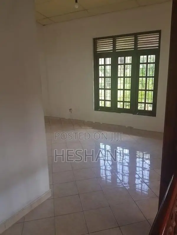 Newly Renovated 3-Bedroom House for Rent – Malabe