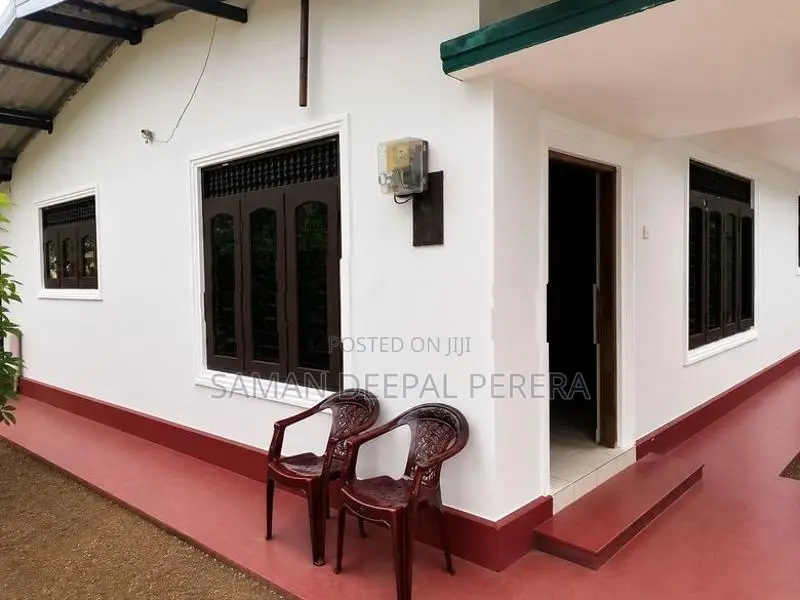 House for Sale in Makumbura