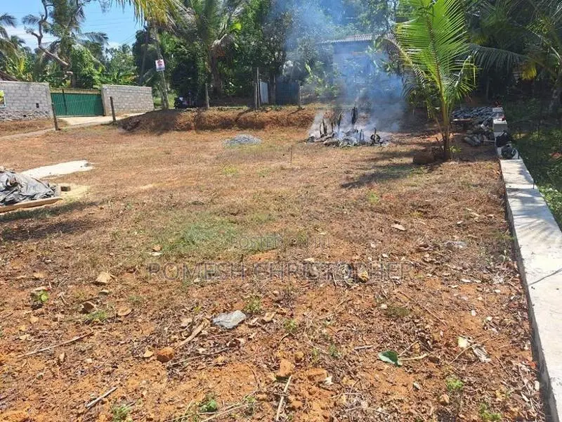 Kadawatha,Idigahamulla - 19.75 Perches of Prime Land for Sale