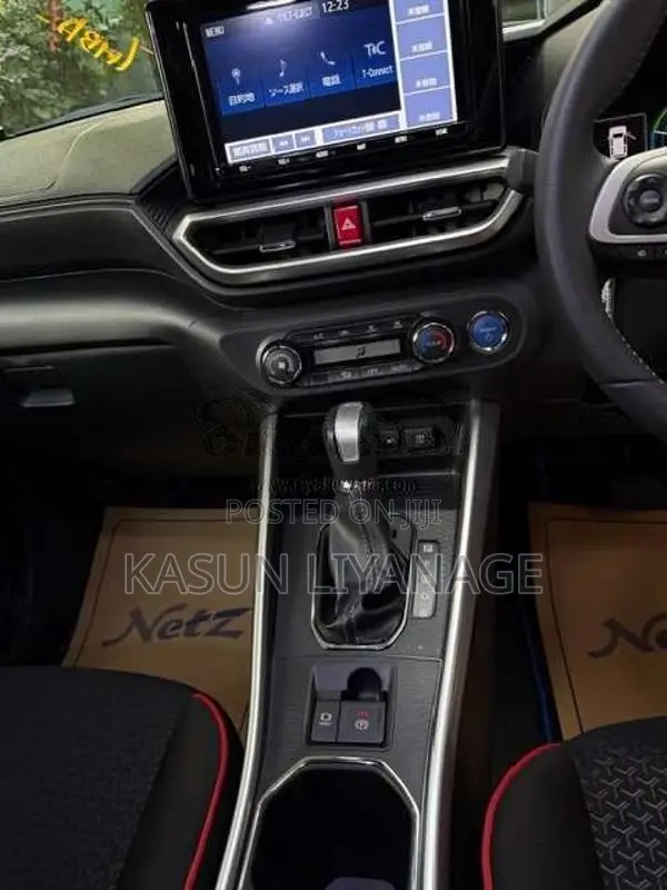 Toyota Raize HYBRID BSM 2024 SUV Unregistered (Recondition)