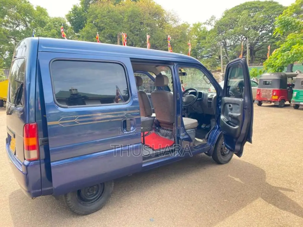 Suzuki Every 2002 Van (Used)