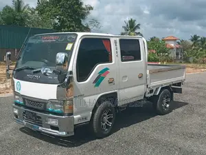 Isuzu CrewCab 1989 Crew Cab (Used)