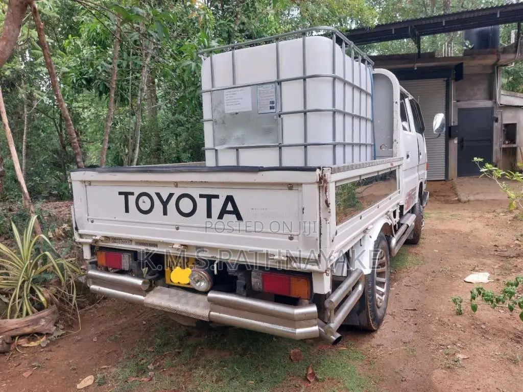 Toyota CrewCab 1997 Crew Cab (Used)