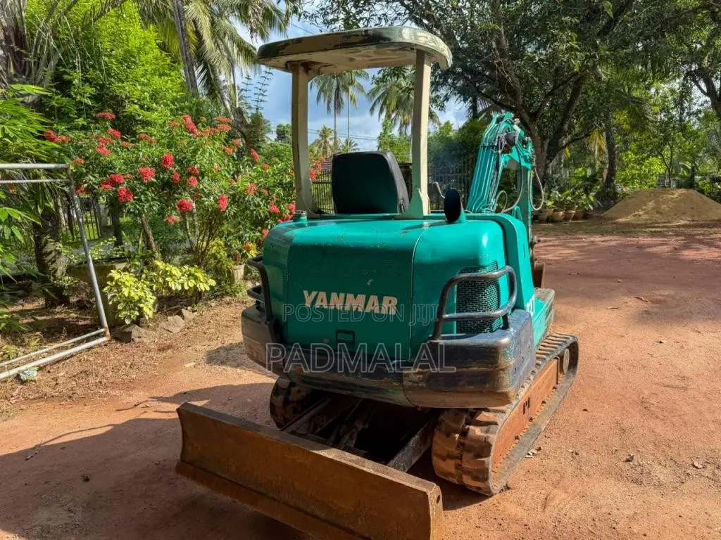 Yanmar B27 Excavater 2008 Heavy-Duty (Used)