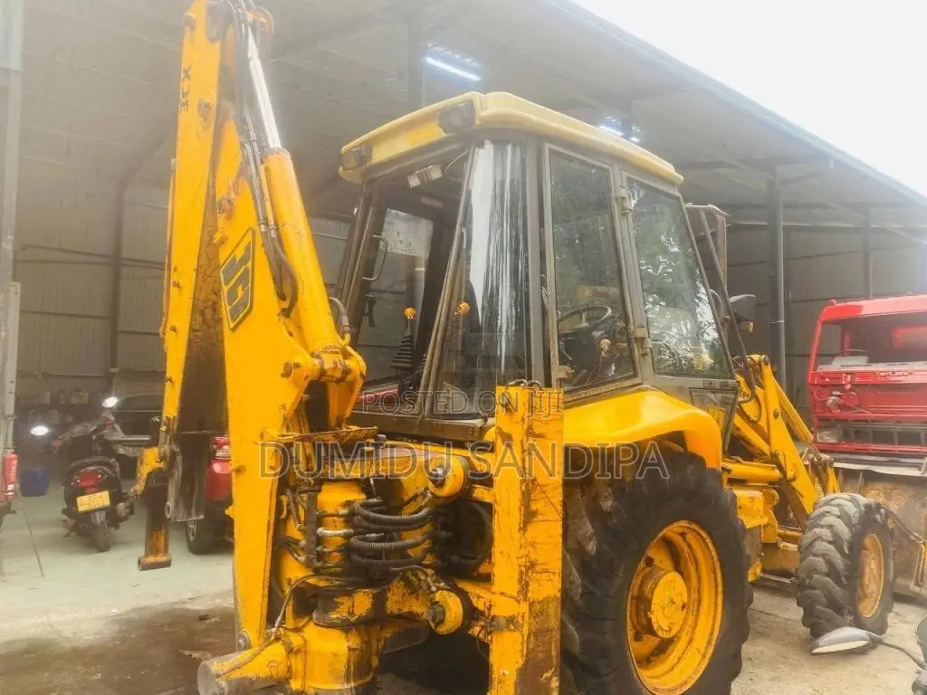 JCB 3CX 1996 Heavy-Duty (Used)