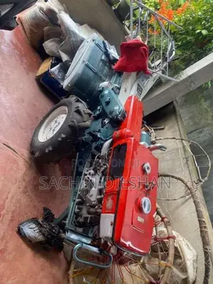 Kubota K700 2001 Tractor (Used)