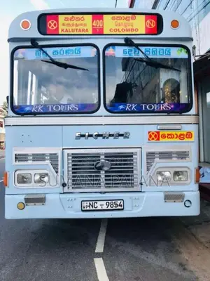 Eicher Skyline 2017 Bus (Used)