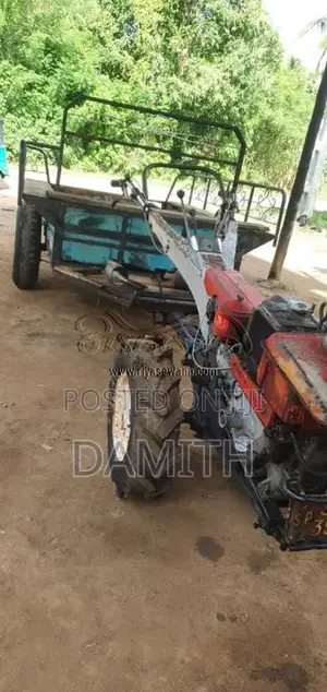 Kubota K700 2005 Tractor (Used)
