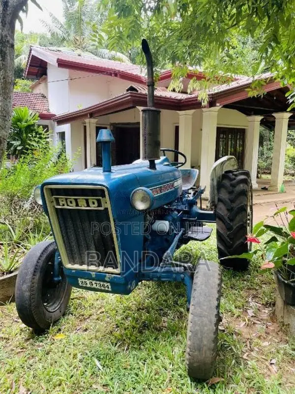 Ford 3000 1980 Tractor (Used)