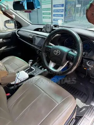Toyota Hilux 2017 Pickup (Used)