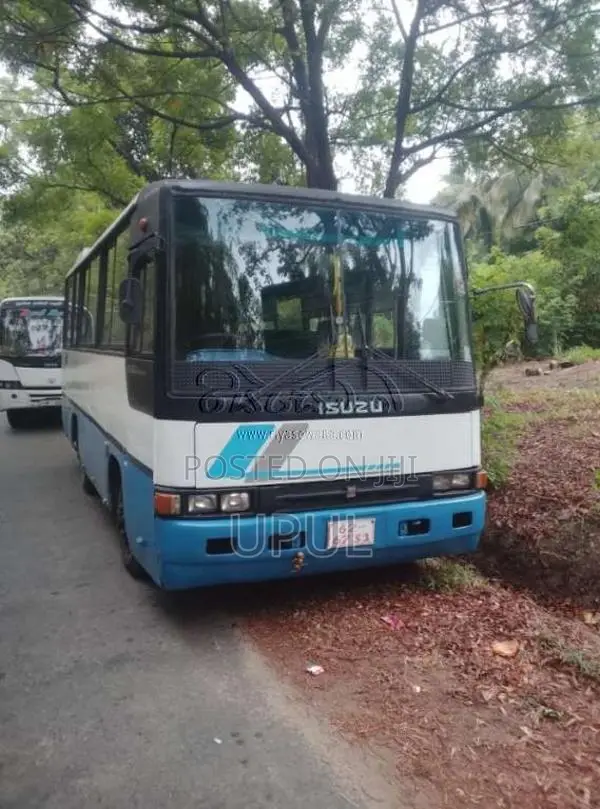 Isuzu Journey Q 1990 Bus (Used)