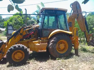 JCB 3CX 2001 Heavy-Duty (Used)